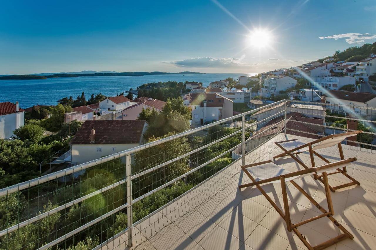Appartamento Palazzo Lucija Hvar Town Esterno foto