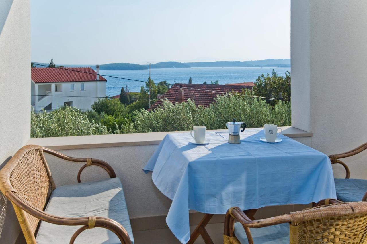 Appartamento Palazzo Lucija Hvar Town Esterno foto