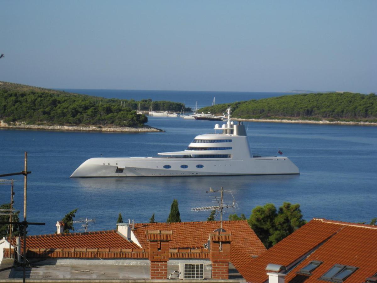 Appartamento Palazzo Lucija Hvar Town Esterno foto