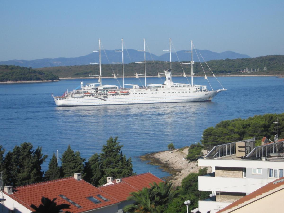 Appartamento Palazzo Lucija Hvar Town Esterno foto
