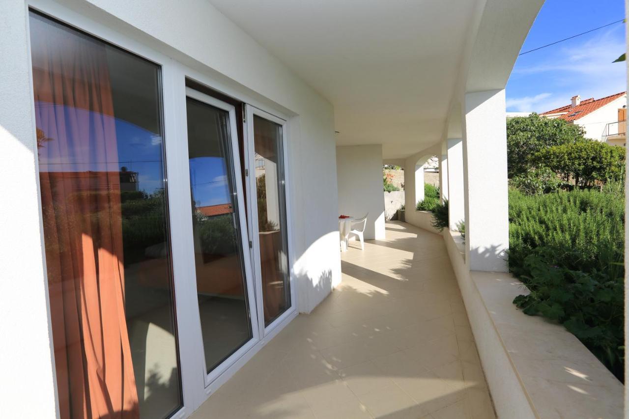 Appartamento Palazzo Lucija Hvar Town Esterno foto