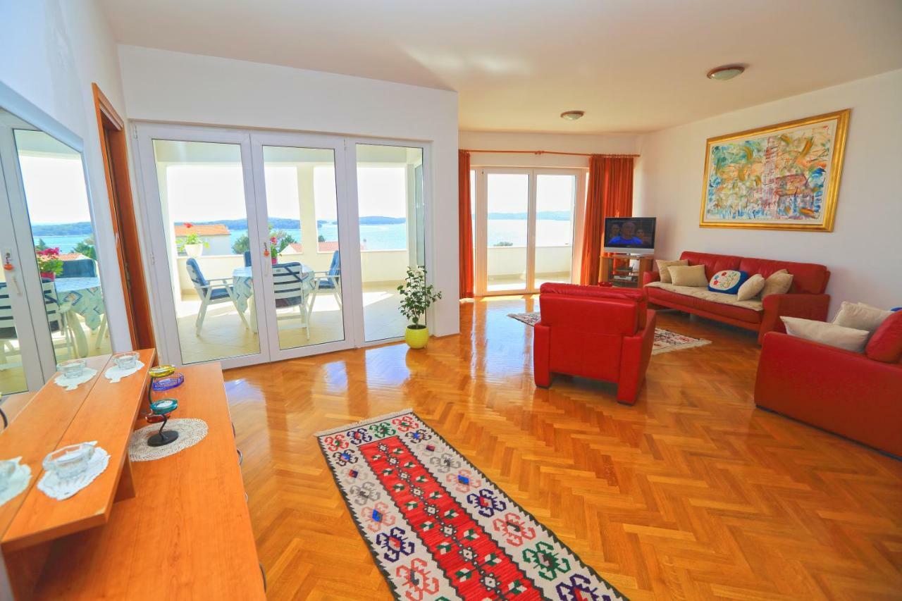 Appartamento Palazzo Lucija Hvar Town Esterno foto